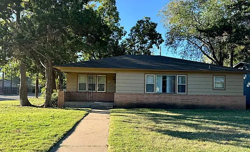 4001 32nd St Photo 1