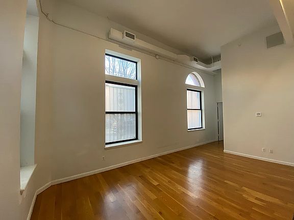 2nd image of 618 Bushwick Ave APT 101