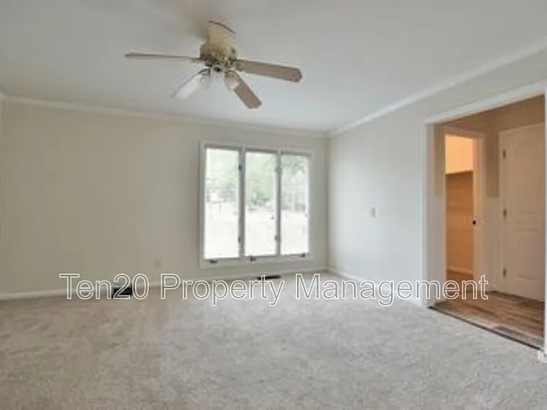 4720 Shenandoah Ct — Photo 19