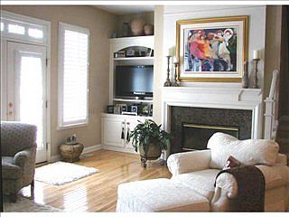 4th image of 8164 Hewes Pl