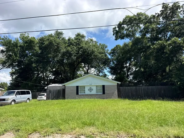 2158 Driftwood Dr, Biloxi, MS 39531
