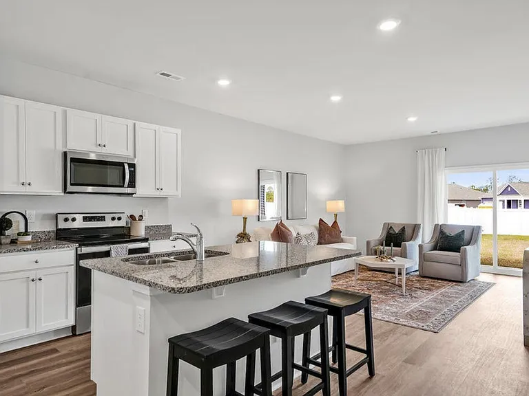 4518 Coralbead Ln — Photo 9