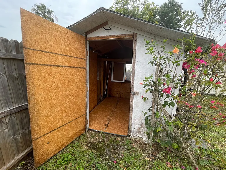 106 Nassau Pl — Photo 16