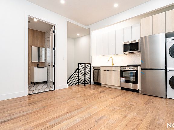 2nd image of 489 Grand St #5B
