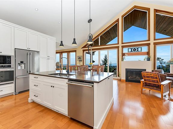 3rd image of 4101 Ridgeline Dr