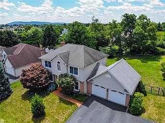 3rd image of 3111 Scherman Blvd