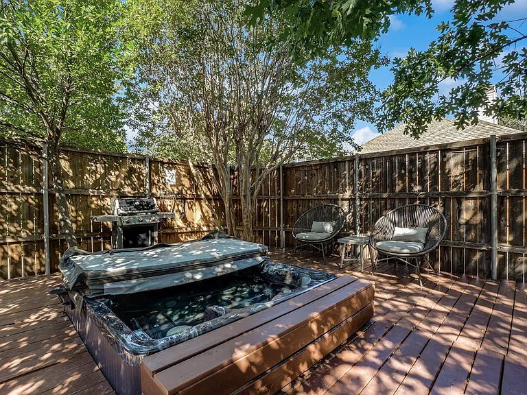4219 Bendwood Ln — Photo 44