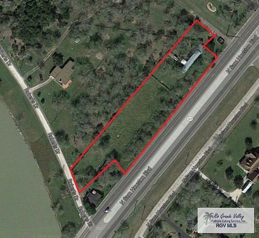 2nd image of 2221 N Sam Houston
