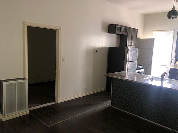 4th image of 3009 S Princeton Ave #2