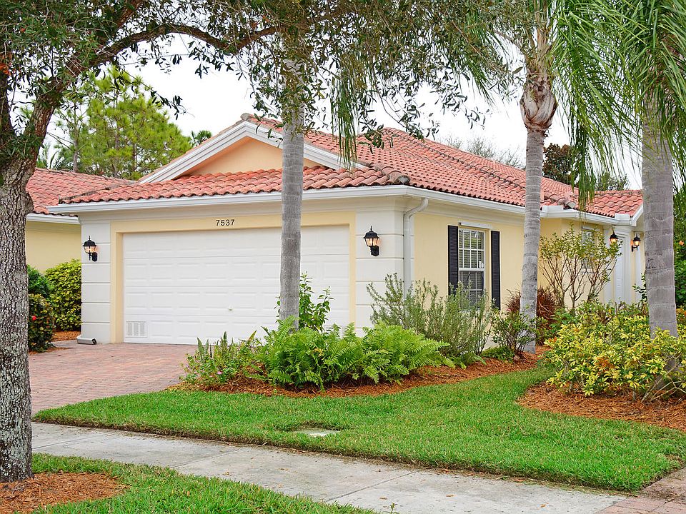 1st image of 7537 Pesaro Dr