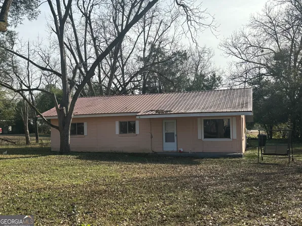 62 House Ave, Lumpkin, GA 31815