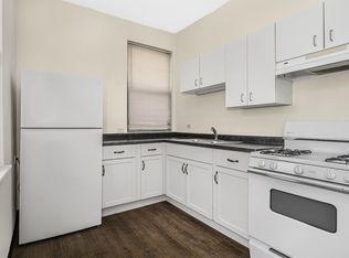 1114 W Taylor St #4, Chicago, IL 60607