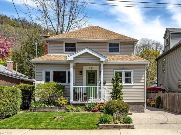 235 Melville St, Hamilton, ON L9H 2B3