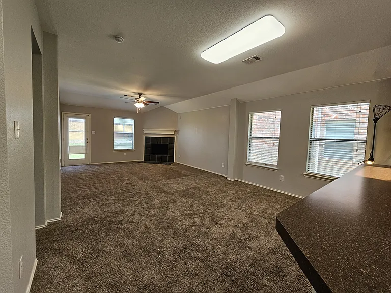 3200 Hoover Dr — Photo 8