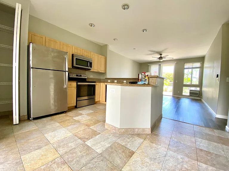 75-6009 Alii Dr #H-1 — Photo 1