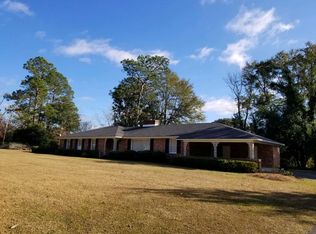 516 E Mitchell St, Adel, GA 31620