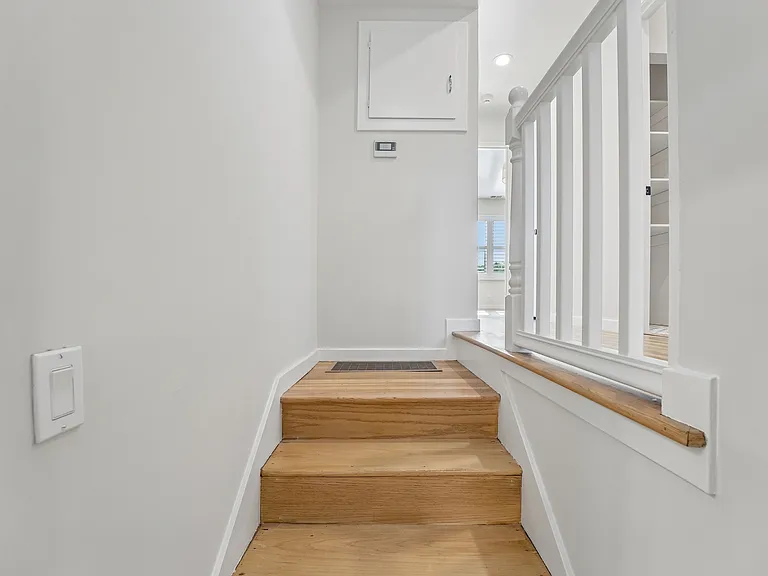 543 Liberty St — Photo 24