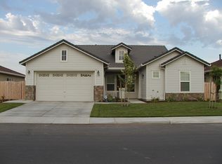 756 Balsam Dr, Newman, CA
