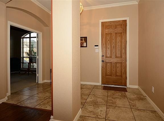 2nd image of 2910 Pioneer Dr