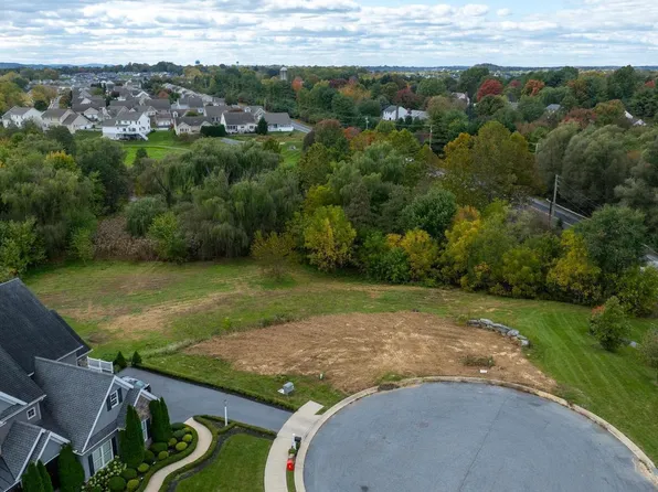 398 Fern Ln, Lancaster, PA 17601