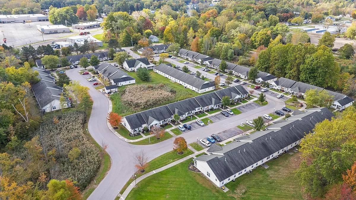 Photo 1 of 8 - Willowbrook Senior Apartment Homes - Ashtabula, OH Primary Photo - Willowbrook Senior Apartment Homes