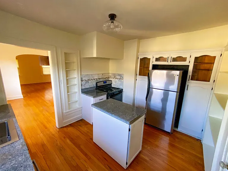 1108 Ward Pkwy — Photo 14