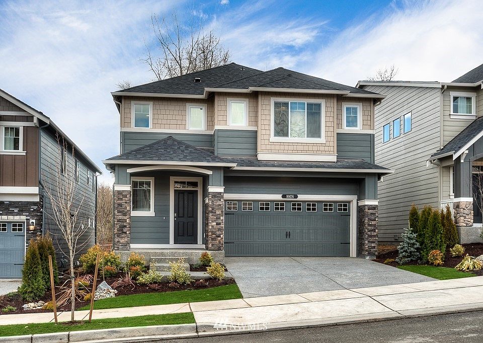 1st image of 10133 Vetaran Avenue #131