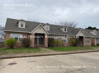 906 Pfeiffer Ave, Evansville, IN 47711