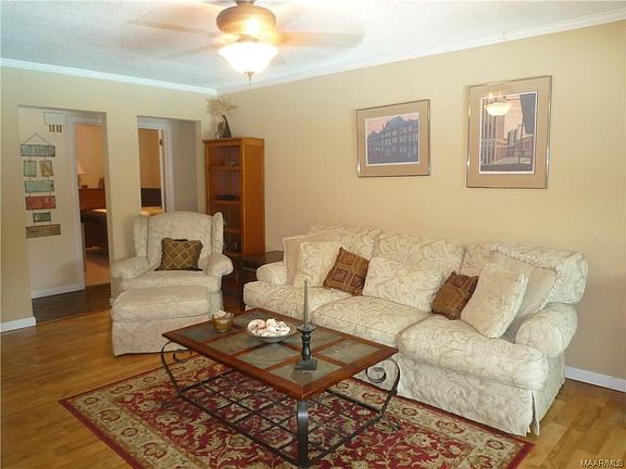 3rd image of 213 Bowling Green Dr