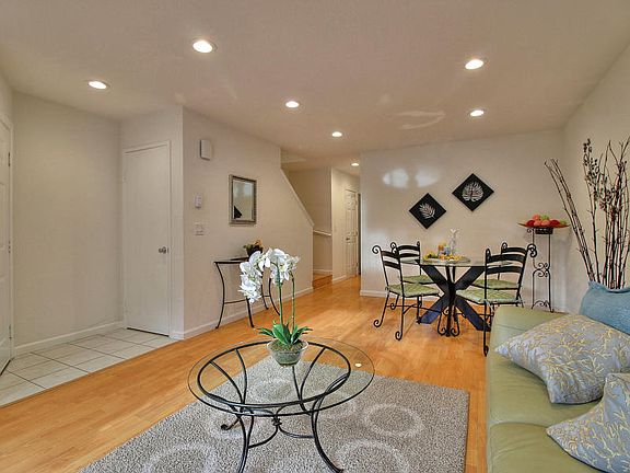 5th image of 6889 Chantel Ct