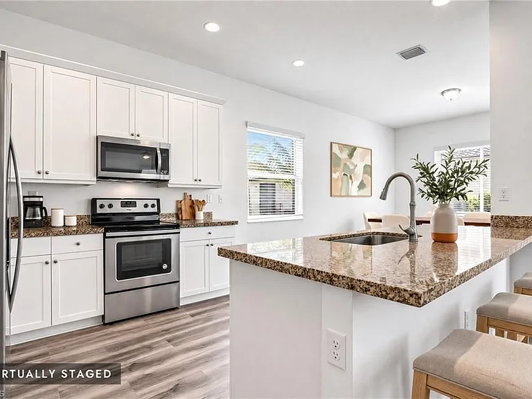 5396 Cameron Dr — Photo 3