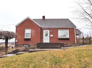 726 Gladden Rd, Canonsburg, PA 15317