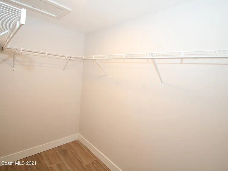 580 Pine Tree Dr — Photo 11