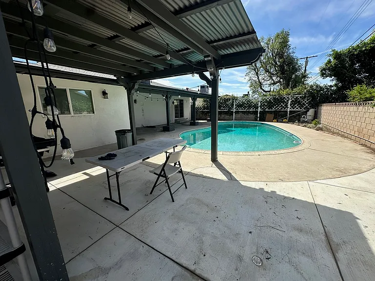 pool