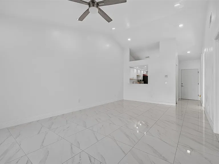 3128 Sandy Shore Ln — Photo 20