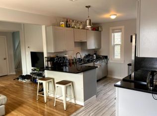 28 Howard St #11, Cambridge, MA 02139