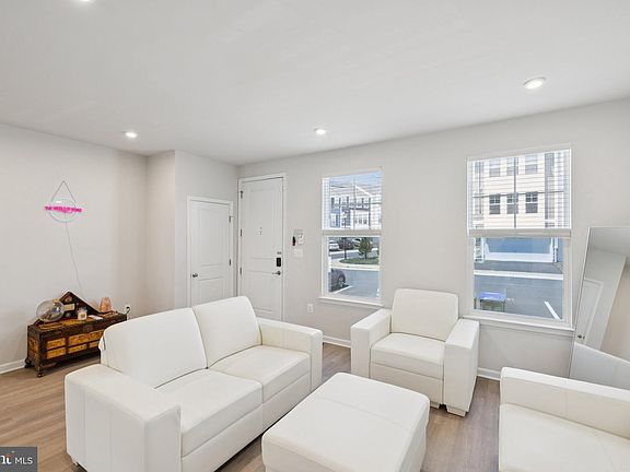 5th image of 18255 Summit Pointe Dr