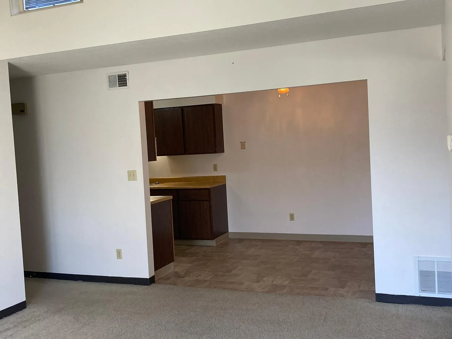 904 SW 9th Ave — Photo 4