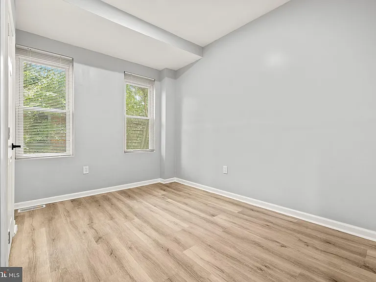 3331 Spaulding Ave — Photo 23