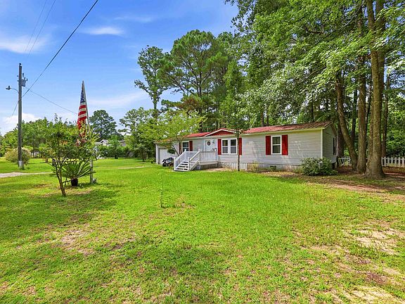 3rd image of 135 Ann Rudiger Ln.