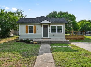 735 N 9th Ave, Denison, TX 75021