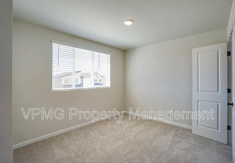 18300 NE 14th St — Photo 23