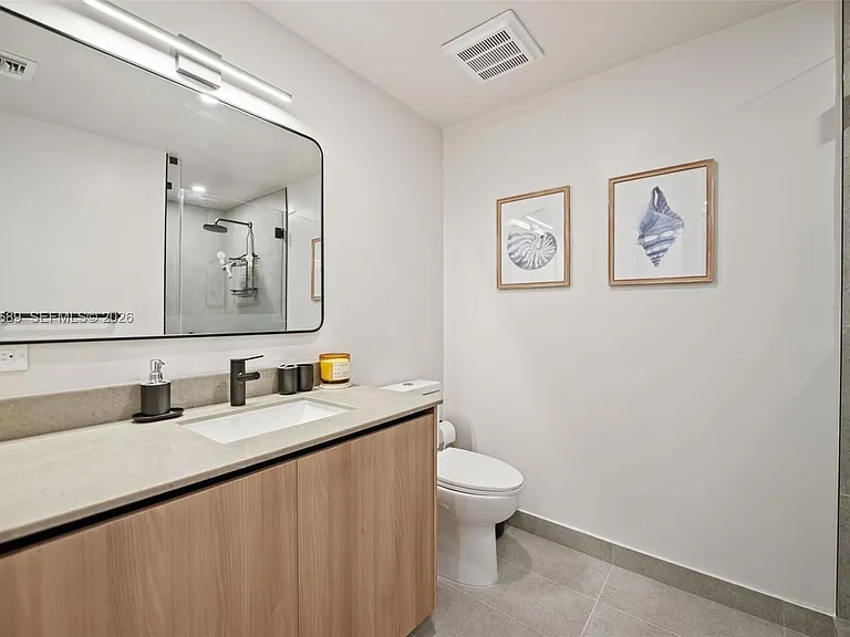 121 NE 5th St #3507 — Photo 9