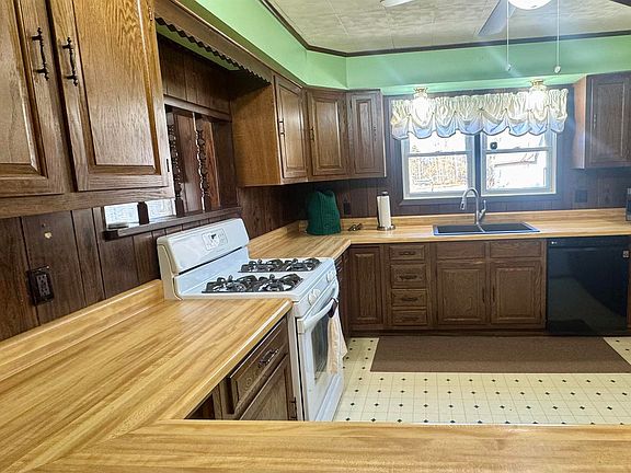 3rd image of 5810 Whittemore Rd