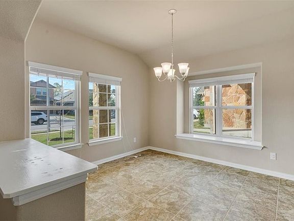 4th image of 8233 Arezzo Dr