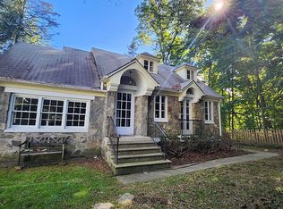 123 Vassar Rd, Poughkeepsie, NY 12603