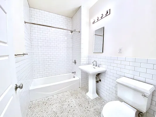 Rented by Corcoran | media 21