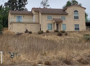 8225 Santa Rita St, Corona, CA 92881