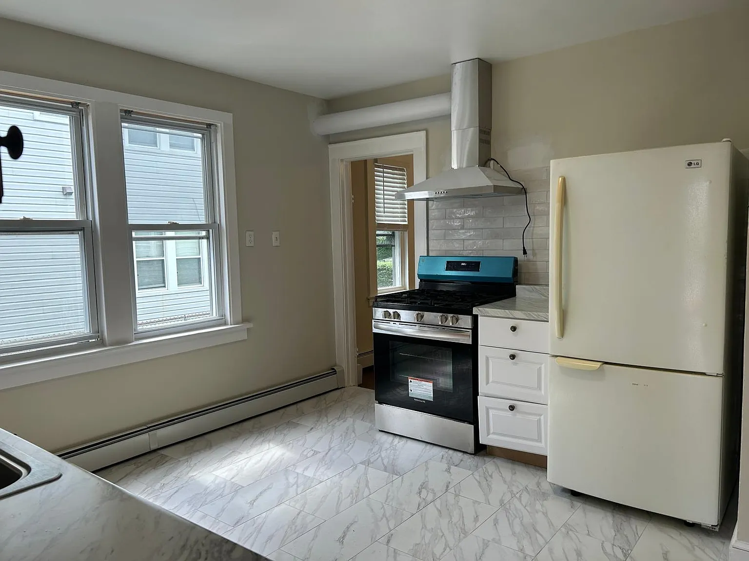 744 Park St — Photo 3