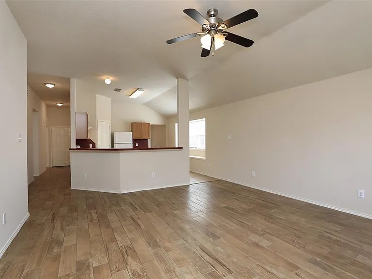 13127 Bach Elm St — Photo 10
